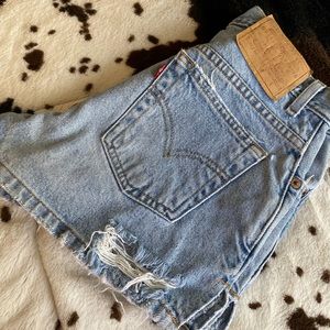Vintage Levi’s shorts